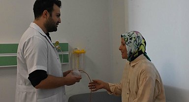 İzmir'de bir ilk; koltuk altından girilerek yapılan ameliyatla kanserden kurtuldu