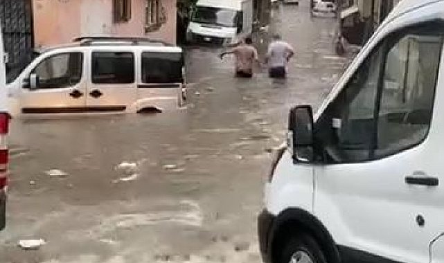 Kağıthane'de sağanak; ev ve iş yerlerini su bastı, araçlar sular altında kaldı Yeni ek görüntüler