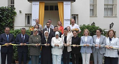 Kalyon Kültür'ün yeni sergisi 'Güneşin Kıyısı' sanatseverlerle buluştu