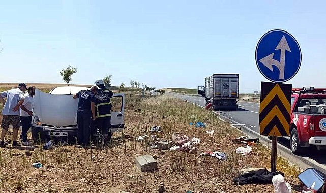 Kamyon ile hafif ticari araç çarpıştı; 2 ölü, 3 yaralı