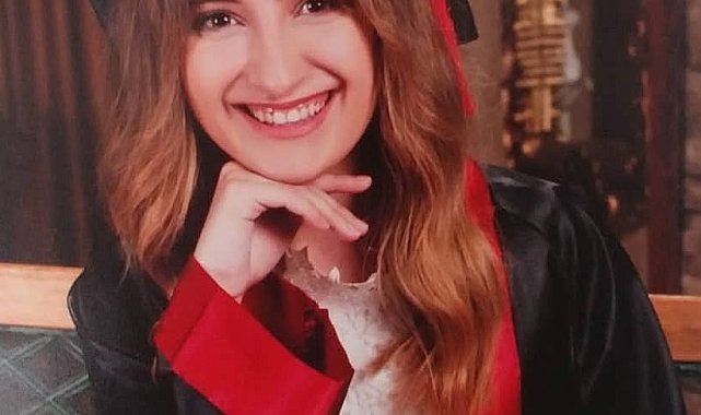 Köprü altında beton duvara çarpan otomobilde ölen sürücü İstanbul'da, anneanne ve dedesi Bursa'da toprağa verilecek
