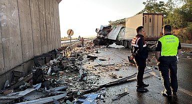 Köprüde duvara çarpan TIR'ın şoförü hayatını kaybetti