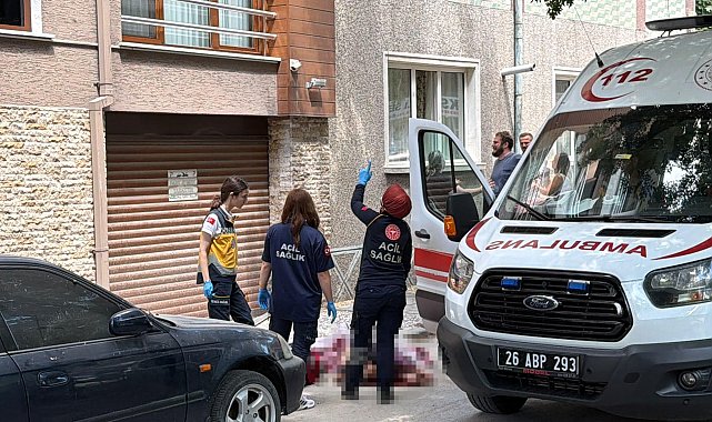 Korkulukları kırılan pencereden düşen kadın öldü