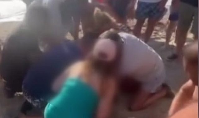 Kuşadası'nda denize giren 3 kişi boğuldu