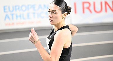 Milli sporcu Aysel Önder'den 400 metrede Türkiye şampiyonluğu
