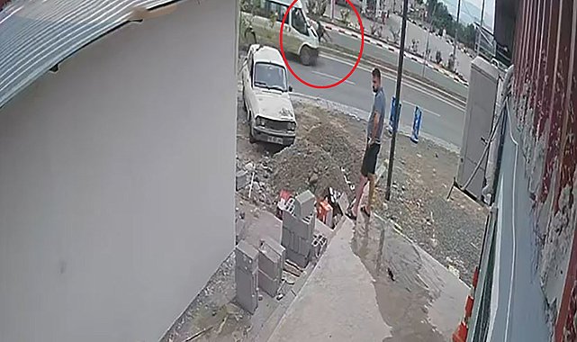 Minibüsün ata çarpması kamerada