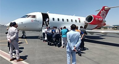 Mısır'da trafik kazası geçiren 3 Türk vatandaşı Türkiye'ye getirildi
