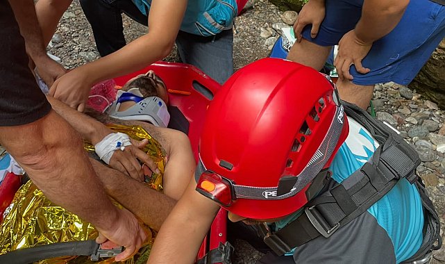 Osmaniye'de kanyonda düşen kişi, askeri helikopterle kurtarıldı