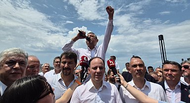 Özgür Özel: Sokakta milletle yürümek iktidara işaret eder