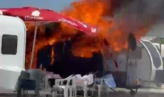 Park halindeki karavan alevlere teslim oldu