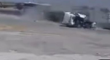 Şanlıurfa'da TIR'ın kamyona çarptığı ölümlü kaza kamerada