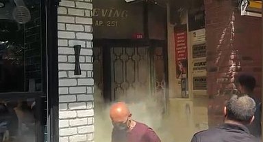 Şişli'de 6 katlı binada çıkan yangın söndürüldü