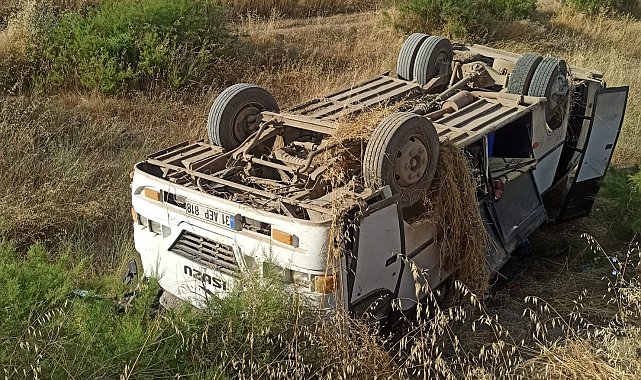 Tarım işçilerini taşıyan minibüs devrildi: 6'sı çocuk, 16 yaralı