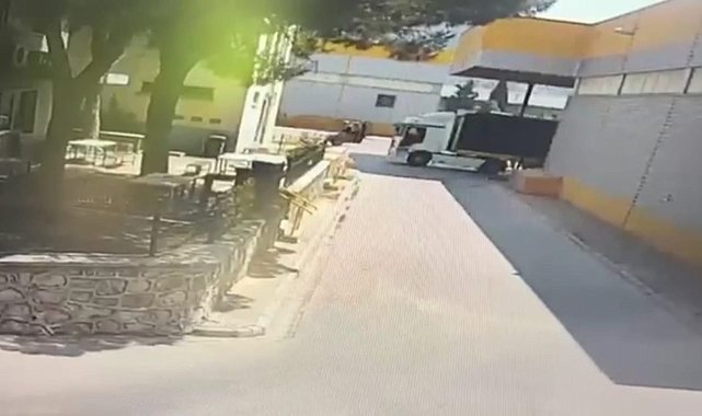 TIR ile çarpışan forkliftin sürücüsü Gül, hayatını kaybetti; kaza kamerada