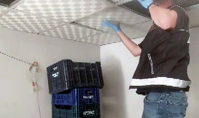 Torbacılar uyuşturucu hapları tavan arasına gizlemiş: 4 tutuklama