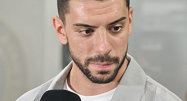 Trabzonspor'un yeni transferi Cenk Özkaçar Trabzon'da