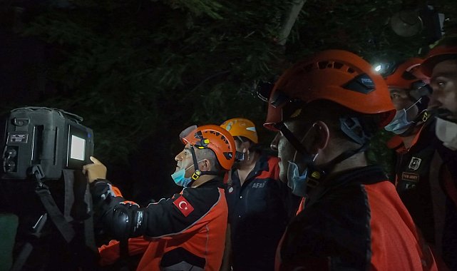 TSK, Venezuela'daki arama kurtarma faaliyetlerinde 'STM Duvar Arkası Radar' ile görev yapıyor