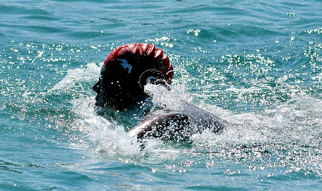 Tuna Tunca yarın Kuzey Kanalı'nda yüzecek