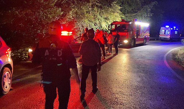 Uçurum kenarında bulunan motosikletin sürücüsünü için çalışma başlatıldı