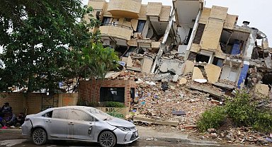 Venezuela'daki depremlerde hayatını kaybedenlerin sayısı 5 bin 208'e yükseldi