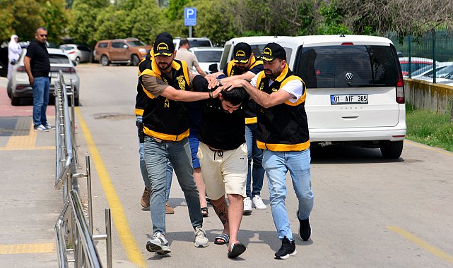 Yüksek sesle konuşurken uyardığı için komşusunun evine ateş etmiş