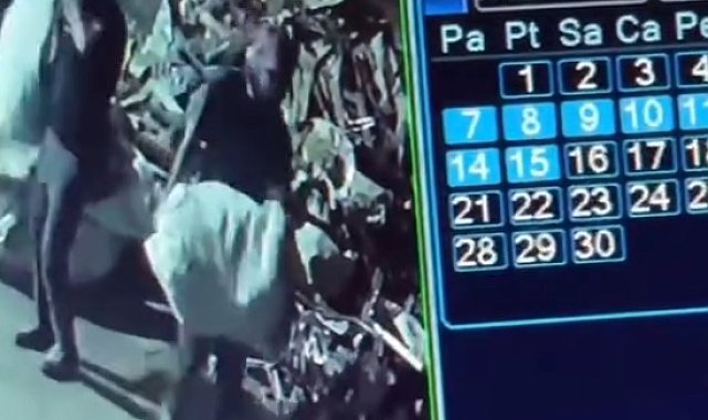Yüzlerini maskeyle gizleyip, geri dönüşüm tesisinden 250 bin TL'lık bakır çaldılar