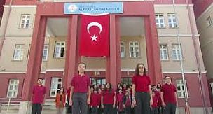 Karaman Alparslan Ortaokulu öğrencilerinden anlamlı destek
